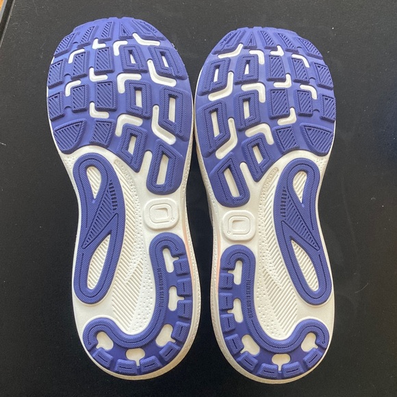 Brooks Women's Sneakers in White and Blue - Picture 2 of 7